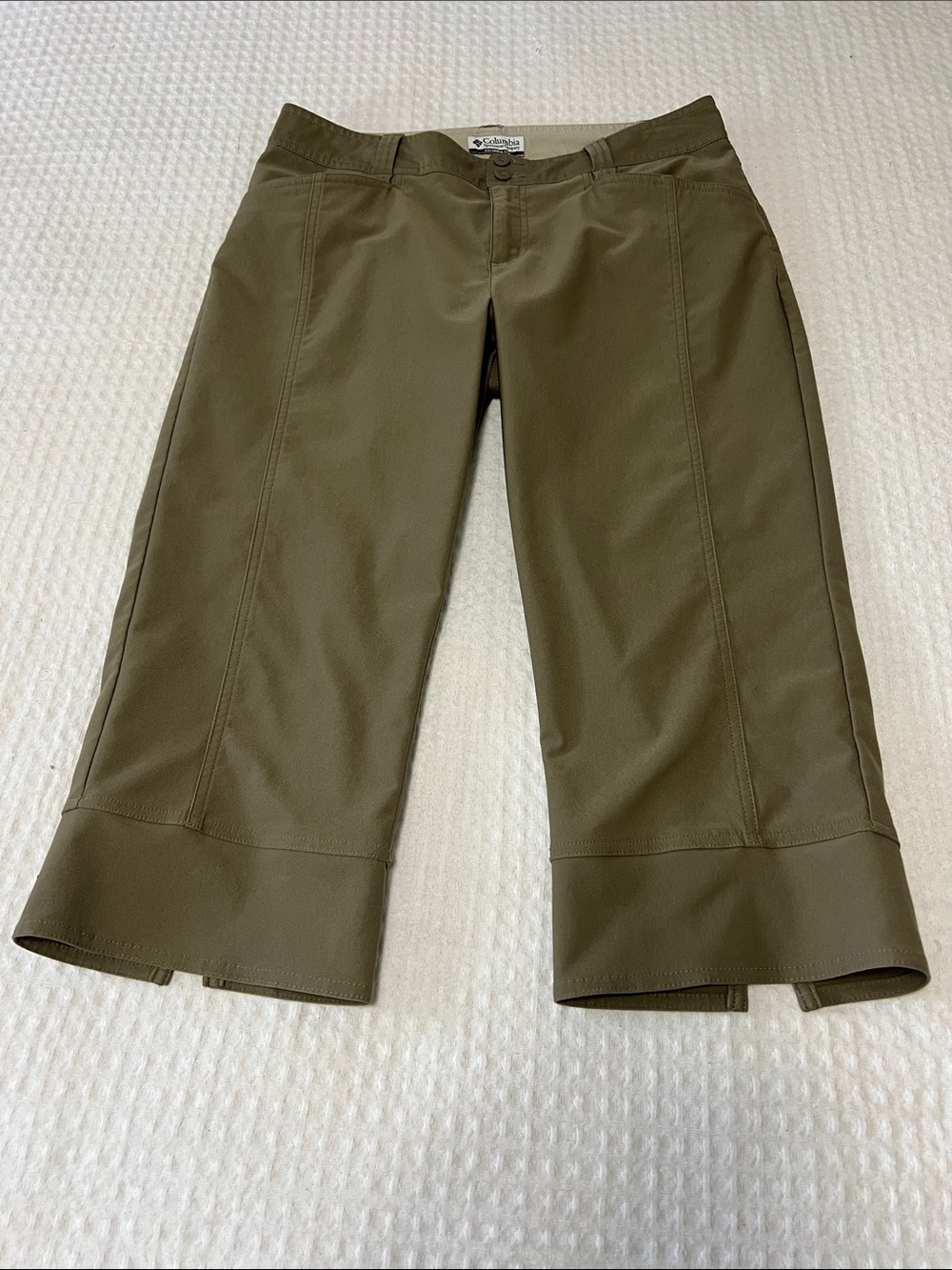 Columbia Olive Green Wide Leg Capri Pants Size 10